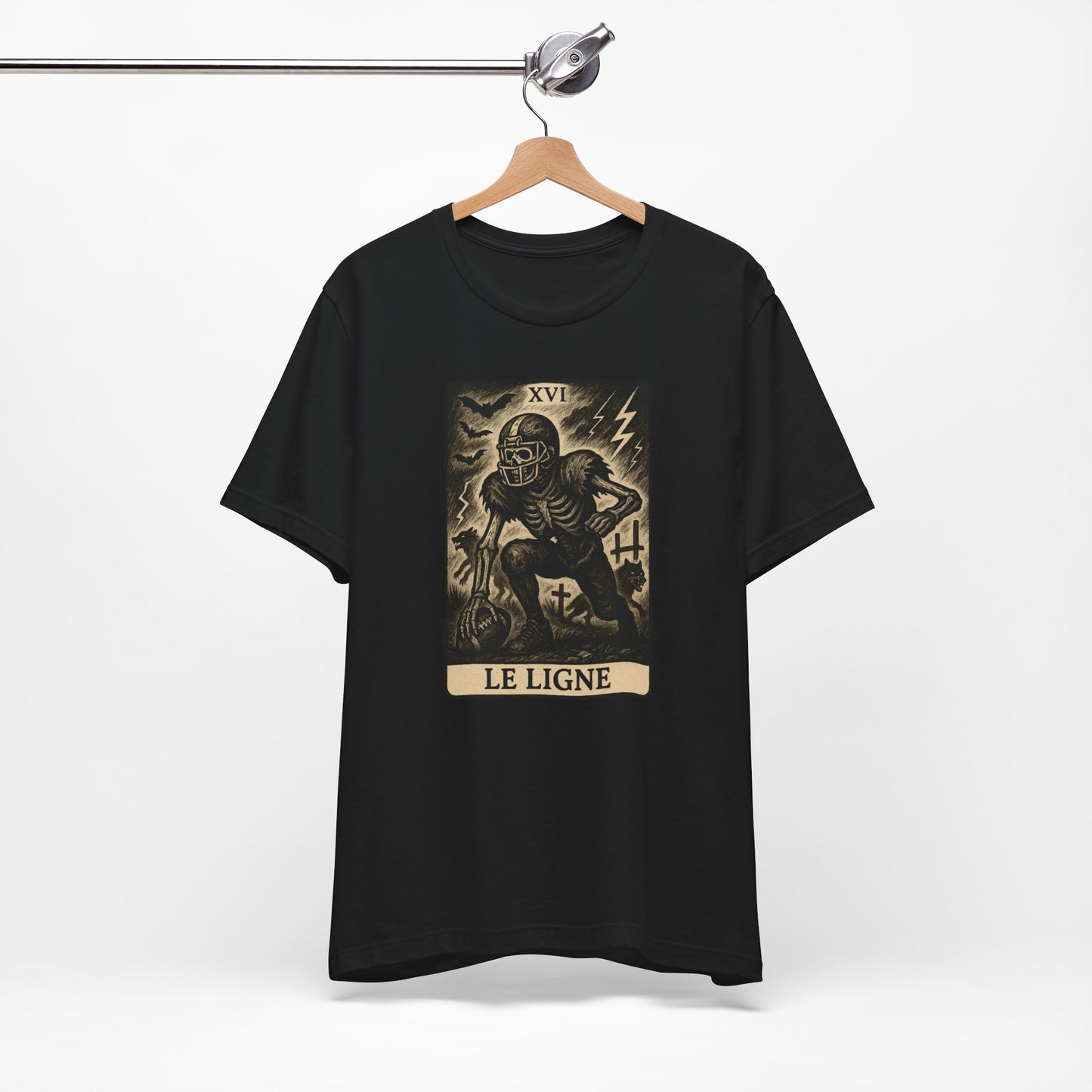 Le Ligne (The Lineman) | Gridiron Tarot | Football T-Shirt